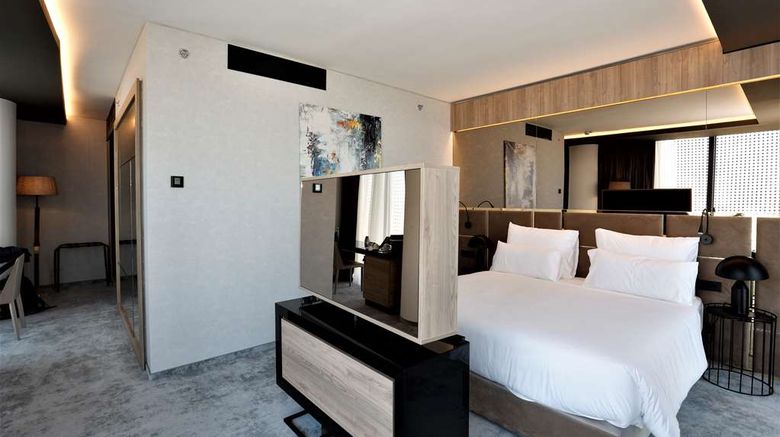 <b>Grand Plaza Hotel & Congress Center Room</b>. Images powered by <a href="https://iceportal.shijigroup.com/" title="IcePortal" target="_blank">IcePortal</a>.