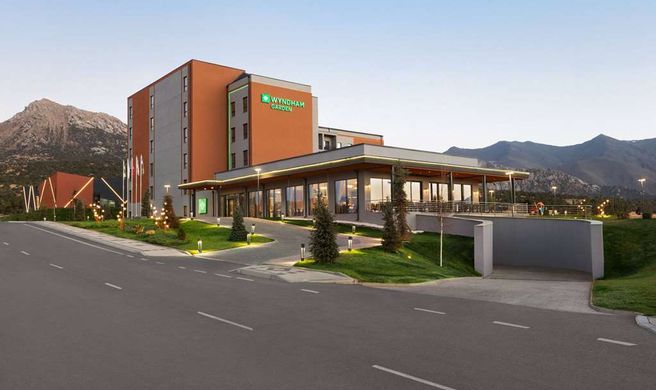 Wyndham Garden Zomin Exterior