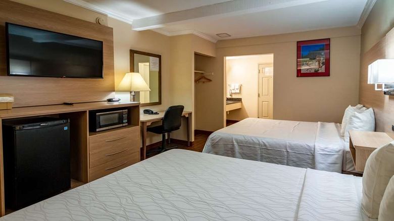 <b>Quality Inn Bishop Near Mammoth Room</b>. Images powered by <a href="https://iceportal.shijigroup.com/" title="IcePortal" target="_blank">IcePortal</a>.