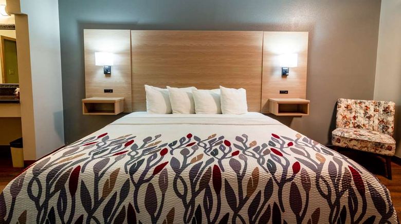 <b>Quality Inn Bishop Near Mammoth Room</b>. Images powered by <a href="https://iceportal.shijigroup.com/" title="IcePortal" target="_blank">IcePortal</a>.