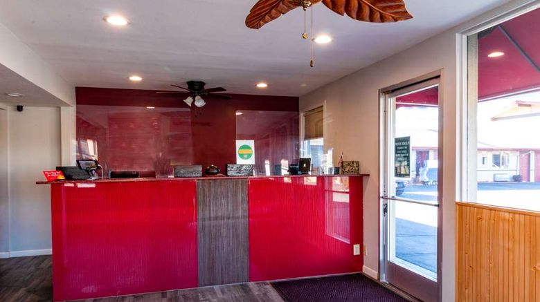 <b>Quality Inn Bishop Near Mammoth Lobby</b>. Images powered by <a href="https://iceportal.shijigroup.com/" title="IcePortal" target="_blank">IcePortal</a>.