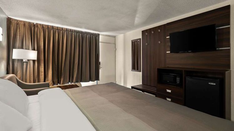Quality Inn Yemassee Room