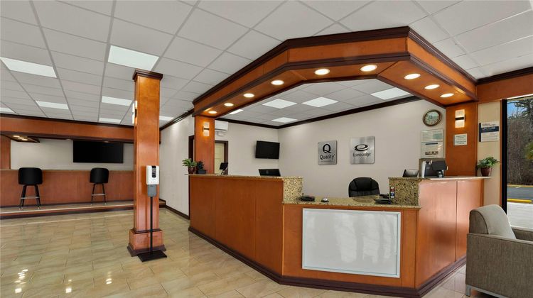 Quality Inn Yemassee Lobby