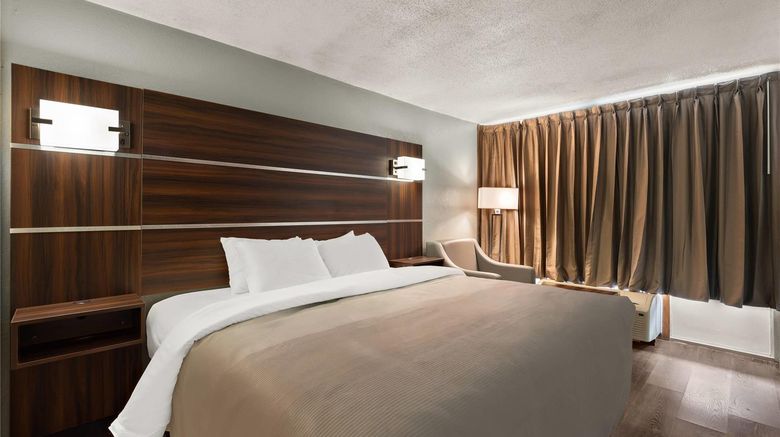 <b>Quality Inn Yemassee Room</b>. Images powered by <a href="https://iceportal.shijigroup.com/" title="IcePortal" target="_blank">IcePortal</a>.
