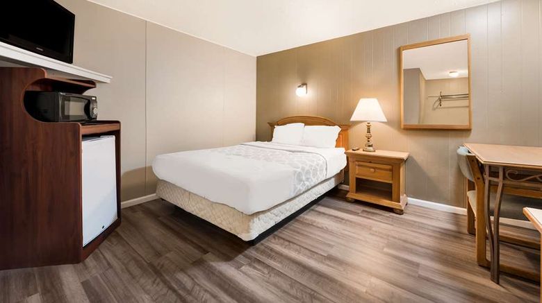 <b>Rodeway Inn La Crosse Room</b>. Images powered by <a href="https://iceportal.shijigroup.com/" title="IcePortal" target="_blank">IcePortal</a>.