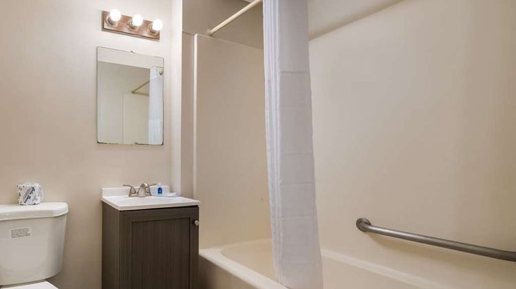 Rodeway Inn La Crosse Room