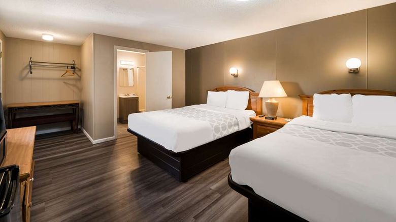 <b>Rodeway Inn La Crosse Room</b>. Images powered by <a href="https://iceportal.shijigroup.com/" title="IcePortal" target="_blank">IcePortal</a>.