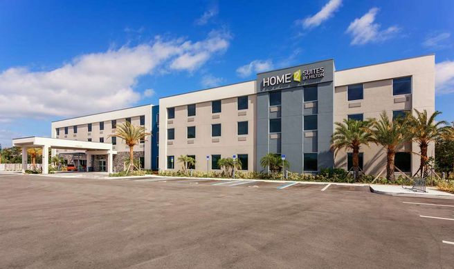 Home2 Suites by Hilton Vero Beach I-95 Exterior