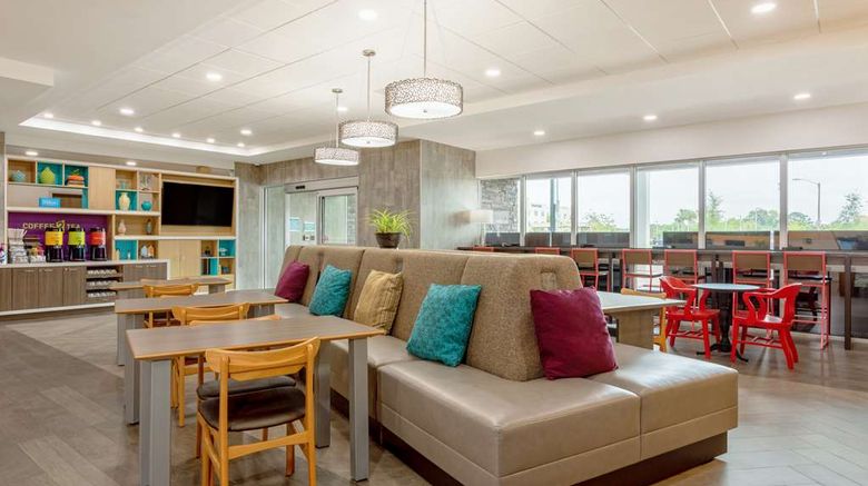 <b>Home2 Suites by Hilton Vero Beach I-95 Lobby</b>. Images powered by <a href="https://iceportal.shijigroup.com/" title="IcePortal" target="_blank">IcePortal</a>.
