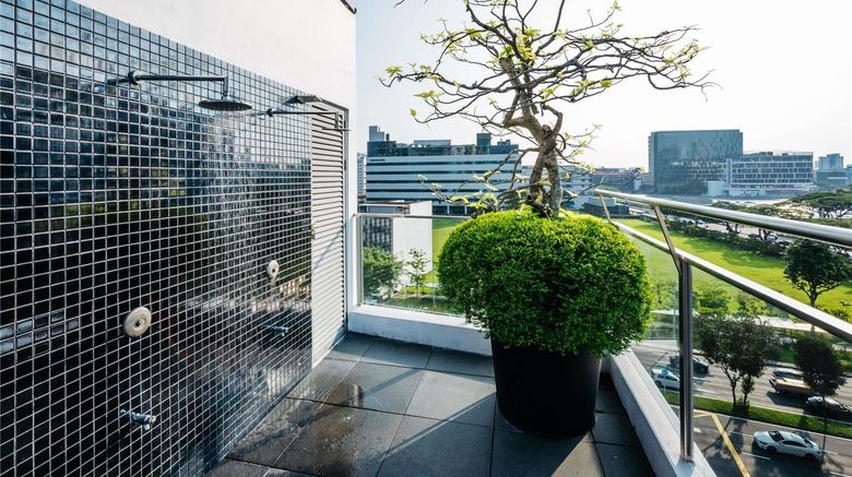<b>Mercure Singapore Tyrwhitt Pool</b>. Images powered by <a href="https://iceportal.shijigroup.com/" title="IcePortal" target="_blank">IcePortal</a>.