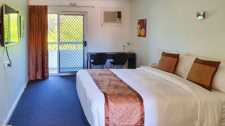 Econo Lodge Rivervale Room. Images powered by <a href="https://iceportal.shijigroup.com" target="_blank" rel="noopener">Ice Portal</a>.