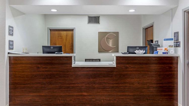 Comfort Inn and Suites Lexington South Lobby