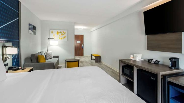 Comfort Inn and Suites Lexington South Room