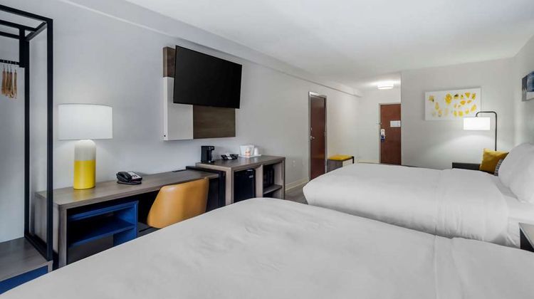 Comfort Inn and Suites Lexington South Suite
