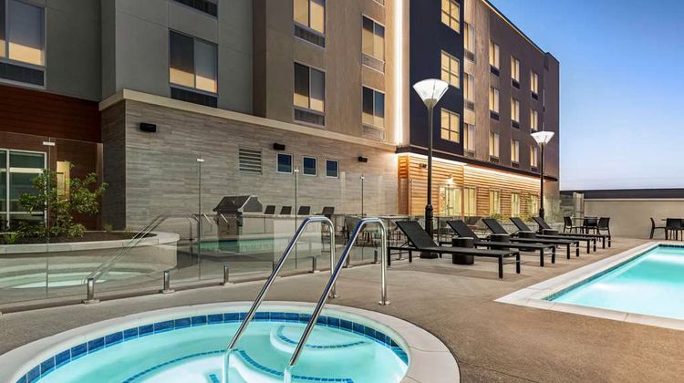 Hampton Inn Stockton Pool