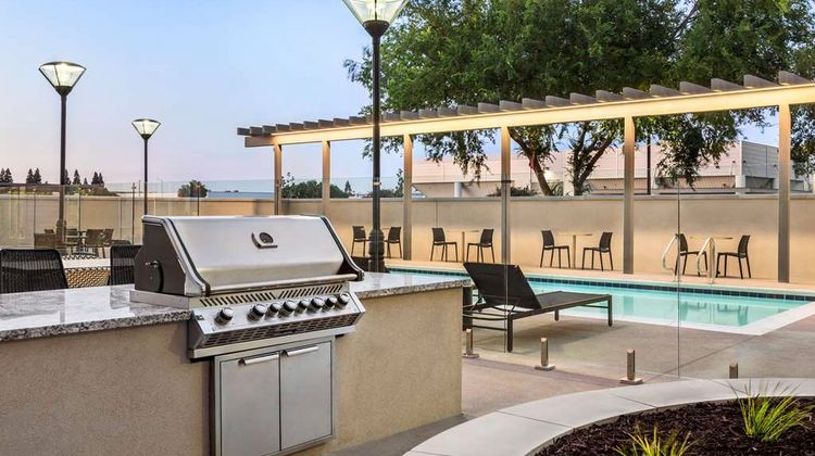 Hampton Inn Stockton Pool