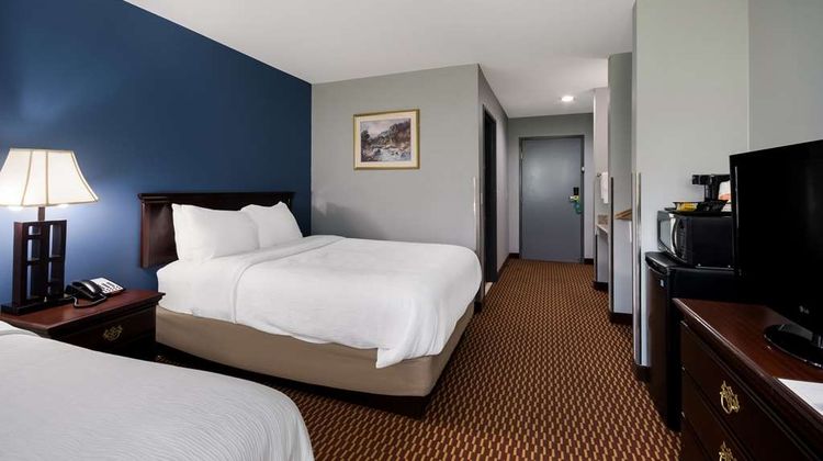 Quality Inn & Suites Oklahoma City North Room