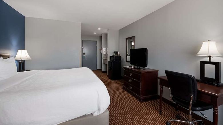 <b>Quality Inn & Suites Oklahoma City North Suite</b>. Images powered by <a href="https://iceportal.shijigroup.com/" title="IcePortal" target="_blank">IcePortal</a>.