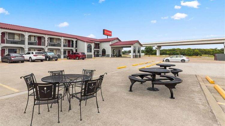 Econo Lodge Belton Pool