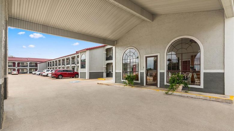 <b>Econo Lodge Belton Exterior</b>. Images powered by <a href="https://iceportal.shijigroup.com/" title="IcePortal" target="_blank">IcePortal</a>.