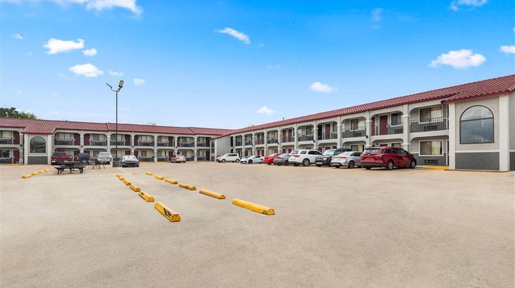 Econo Lodge Belton Exterior