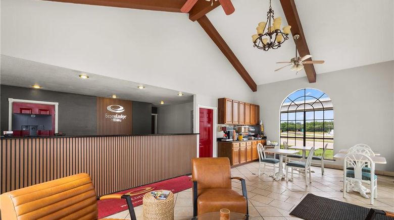 <b>Econo Lodge Belton Lobby</b>. Images powered by <a href="https://iceportal.shijigroup.com/" title="IcePortal" target="_blank">IcePortal</a>.