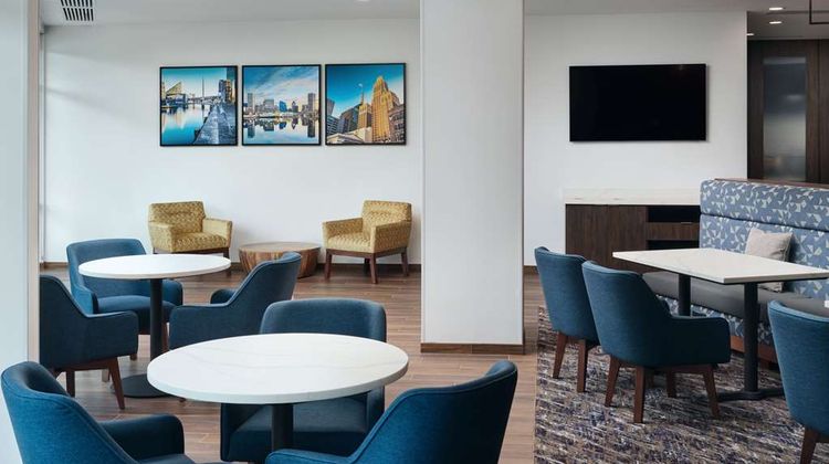 Home2 Suites by Hilton Towson Lobby