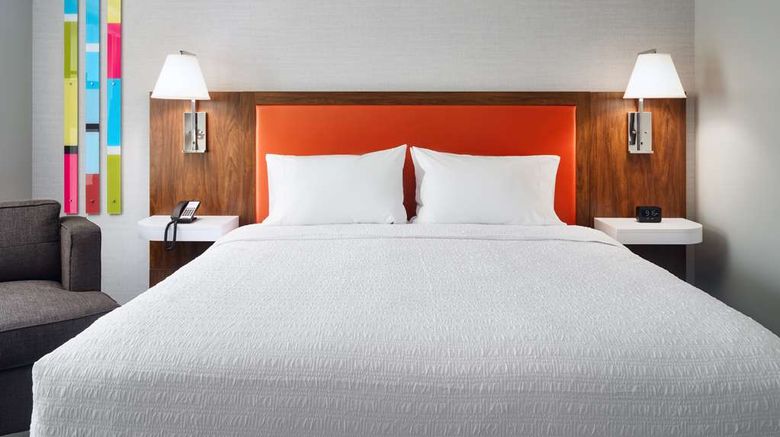 <b>Home2 Suites by Hilton Towson Room</b>. Images powered by <a href="https://iceportal.shijigroup.com/" title="IcePortal" target="_blank">IcePortal</a>.