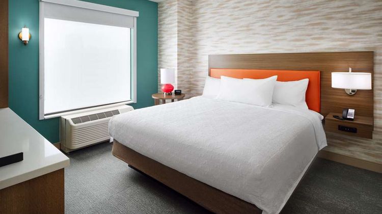 Hampton Inn by Hilton Towson Room
