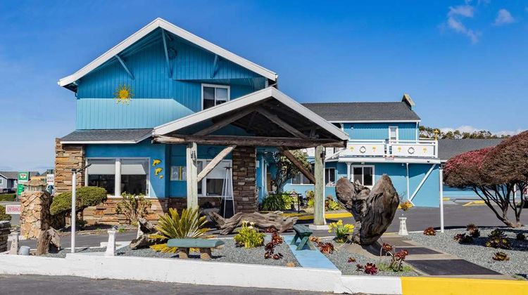 Oceanside Inn & Stes Days Inn by Wyndham Exterior