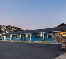 Oceanside Inn & Stes Days Inn by Wyndham Exterior