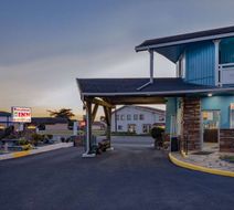 Oceanside Inn & Stes Days Inn by Wyndham Exterior