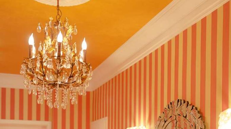 <b>Hotel City House Lobby</b>. Images powered by <a href="https://iceportal.shijigroup.com/" title="IcePortal" target="_blank">IcePortal</a>.