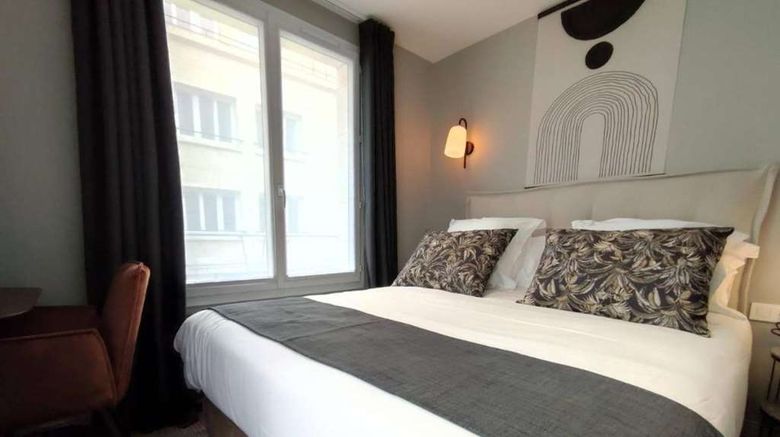 <b>Hotel Paulette Room</b>. Images powered by <a href="https://iceportal.shijigroup.com/" title="IcePortal" target="_blank">IcePortal</a>.