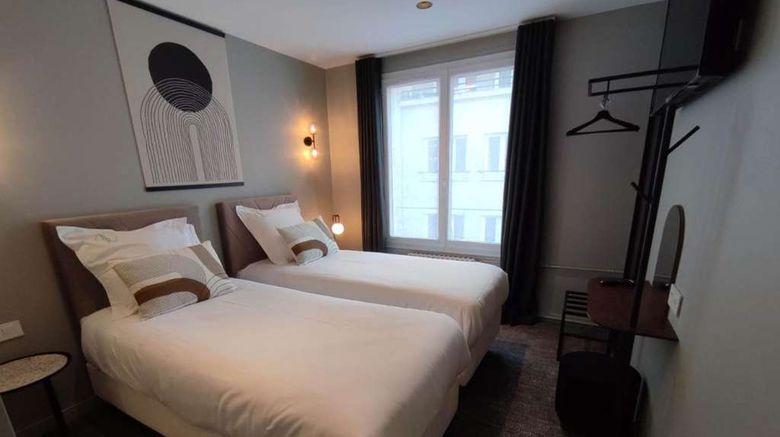 <b>Hotel Paulette Room</b>. Images powered by <a href="https://iceportal.shijigroup.com/" title="IcePortal" target="_blank">IcePortal</a>.