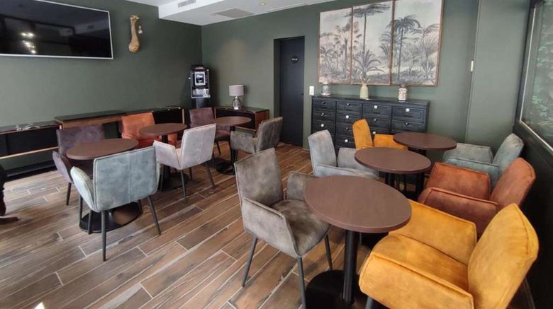 <b>Hotel Paulette Restaurant</b>. Images powered by <a href="https://iceportal.shijigroup.com/" title="IcePortal" target="_blank">IcePortal</a>.