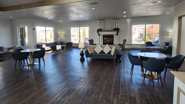 <b>Clarion Inn Idaho Falls Lobby</b>. Images powered by <a href="https://iceportal.shijigroup.com/" title="IcePortal" target="_blank">IcePortal</a>.
