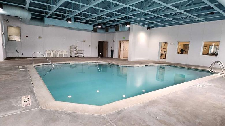 <b>Clarion Inn Idaho Falls Pool</b>. Images powered by <a href="https://iceportal.shijigroup.com/" title="IcePortal" target="_blank">IcePortal</a>.