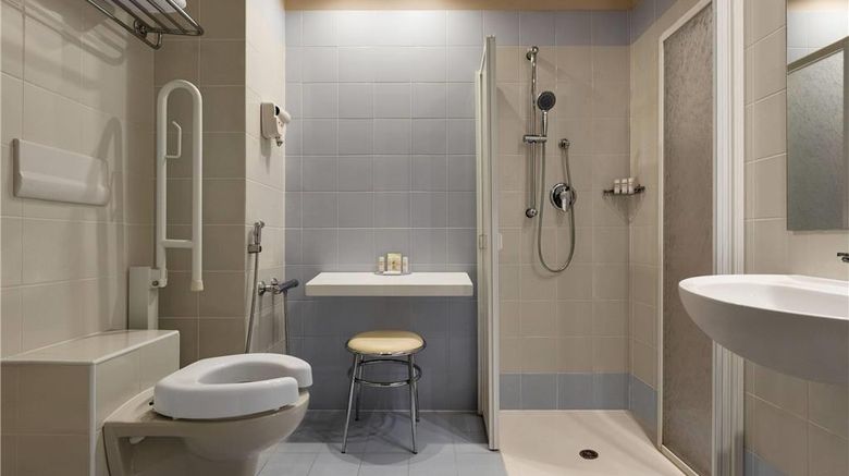 <b>Dolce by Wyndham Milan Malpensa Room</b>. Images powered by <a href="https://iceportal.shijigroup.com/" title="IcePortal" target="_blank">IcePortal</a>.