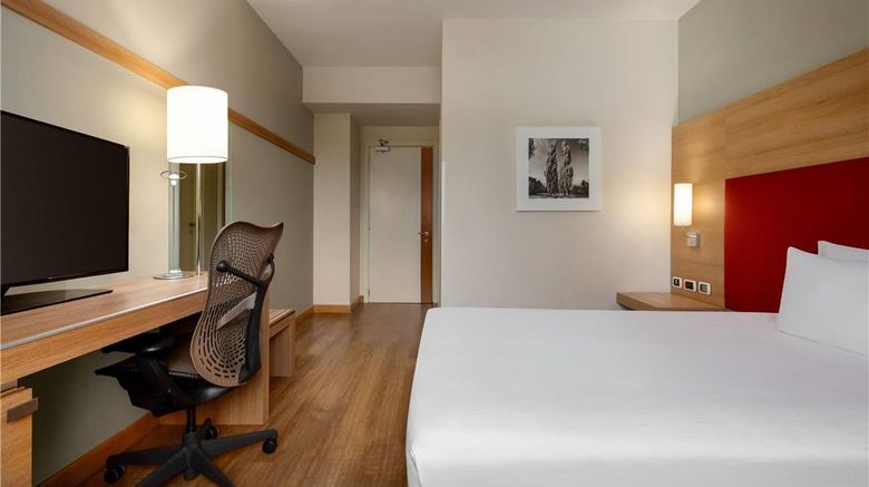 <b>Dolce by Wyndham Milan Malpensa Room</b>. Images powered by <a href="https://iceportal.shijigroup.com/" title="IcePortal" target="_blank">IcePortal</a>.
