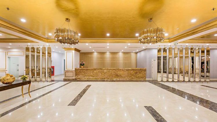 Wyndham Danang Golden Bay Hotel Lobby