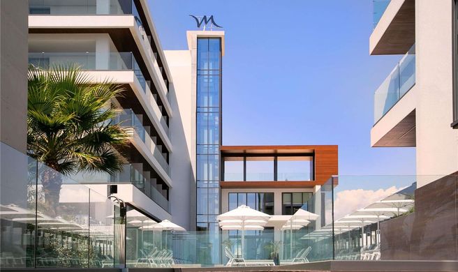 Mercure Larnaca Beach Resort Exterior