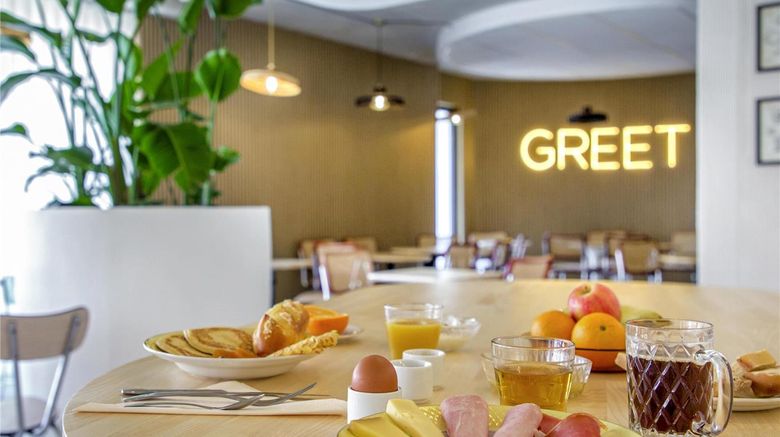 <b>greet hotel Salon-de-Provence Restaurant</b>. Images powered by <a href="https://iceportal.shijigroup.com/" title="IcePortal" target="_blank">IcePortal</a>.