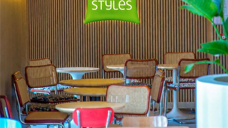 <b>Ibis Styles Salon De Provence Room</b>. Images powered by <a href="https://iceportal.shijigroup.com/" title="IcePortal" target="_blank">IcePortal</a>.