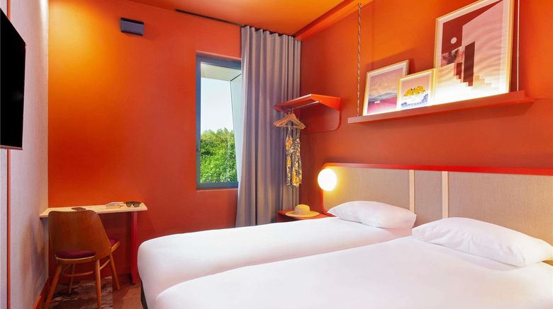 <b>Ibis Styles Salon De Provence Room</b>. Images powered by <a href="https://iceportal.shijigroup.com/" title="IcePortal" target="_blank">IcePortal</a>.