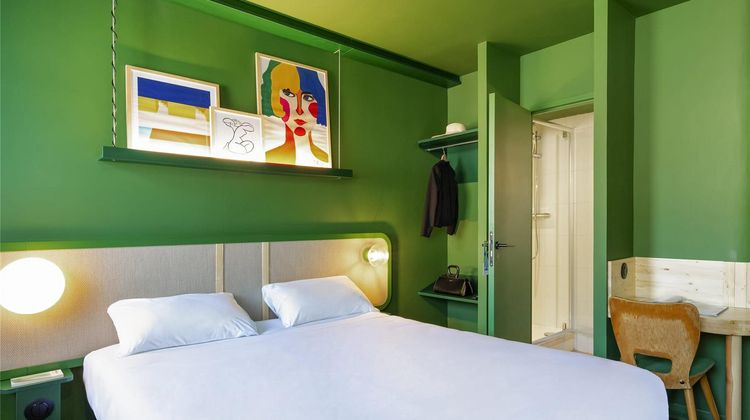 Ibis Styles Salon De Provence Room