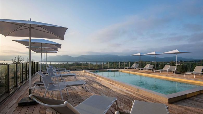 <b>Ibis Styles Porto-Vecchio Pool</b>. Images powered by <a href="https://iceportal.shijigroup.com/" title="IcePortal" target="_blank">IcePortal</a>.