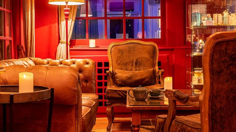 Les Maisons de Lea, Radisson Individuals Lobby