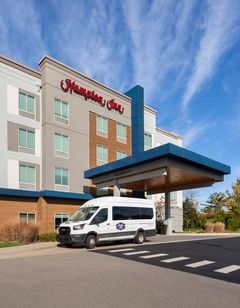 Hampton Inn Airport Century Place