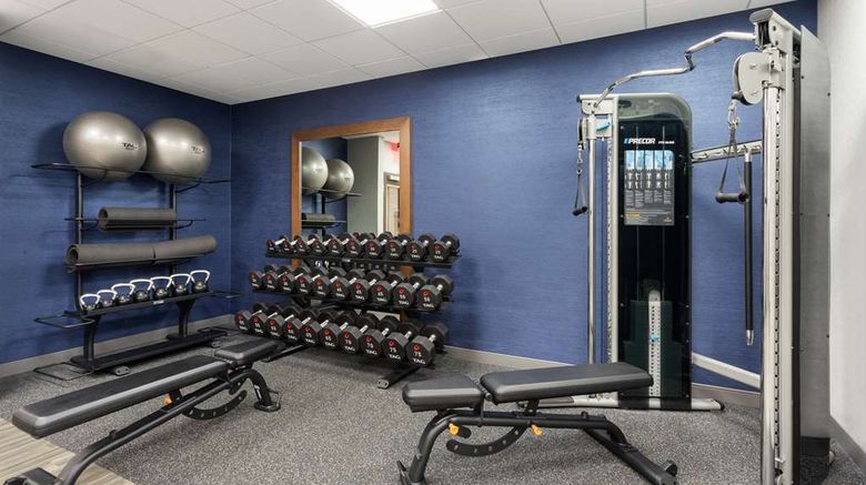<b>Hampton Inn Airport Century Place Health</b>. Images powered by <a href="https://iceportal.shijigroup.com/" title="IcePortal" target="_blank">IcePortal</a>.